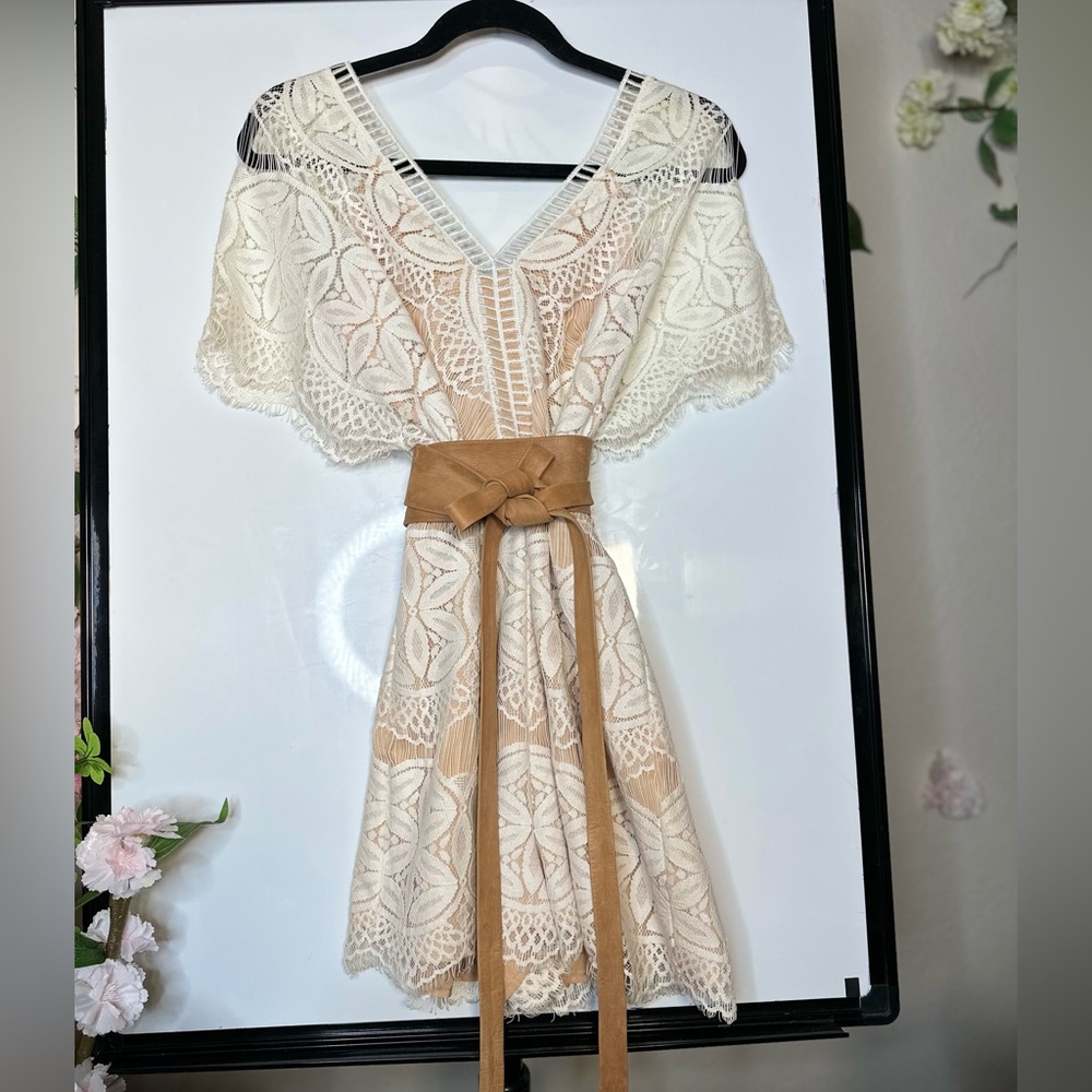 Beautiful Adelyn Rae Romper size medium.